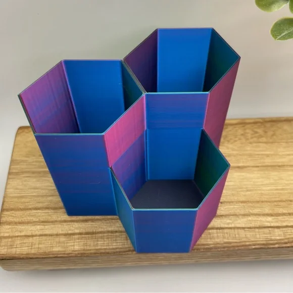 HEXAGONAL ORGANIZER | Makeup Brush Display | Desk Organizer (Brand New!) 💘 - Picture 4 of 16